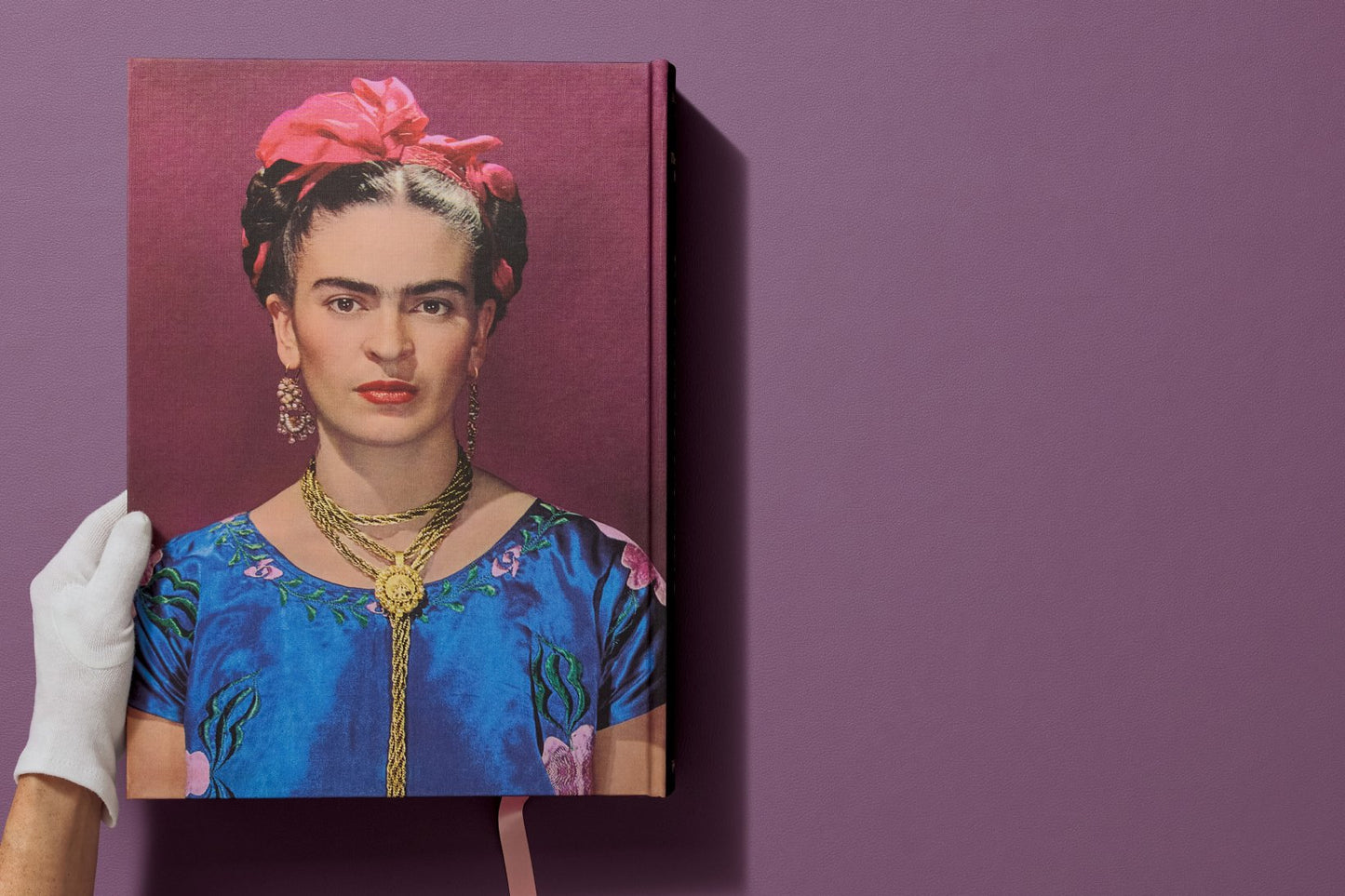Taschen Frida Kahlo The Complete Paintings | View 8