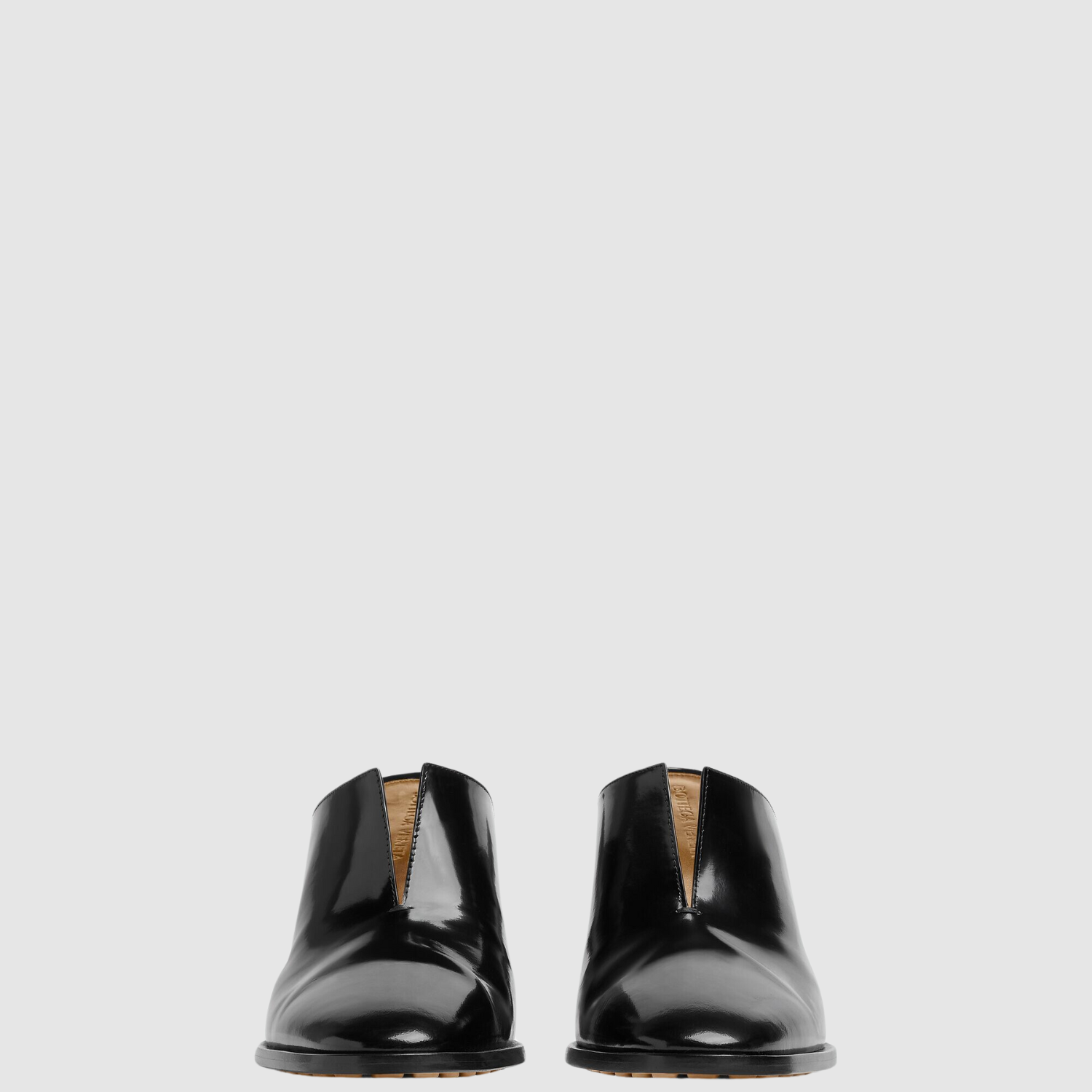 Bottega Veneta Cha-Cha Mule_BOTW243003