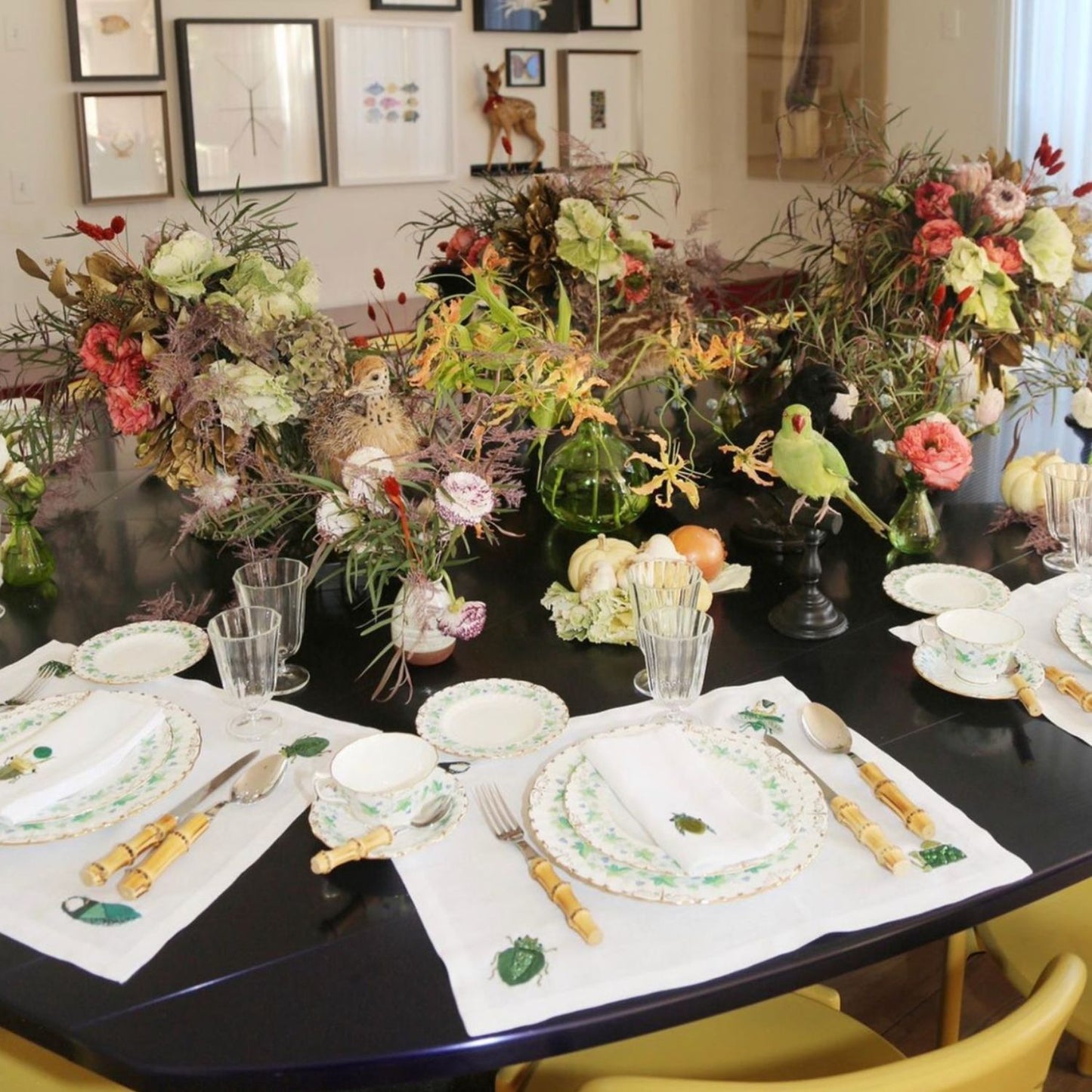 Embroidered Table Cloth and Napkin Set VIew 4