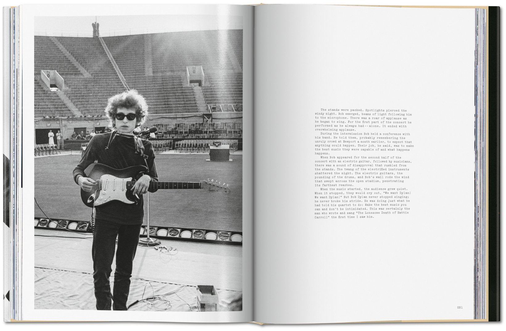 Taschen Bob Dylan: A Year and a Day